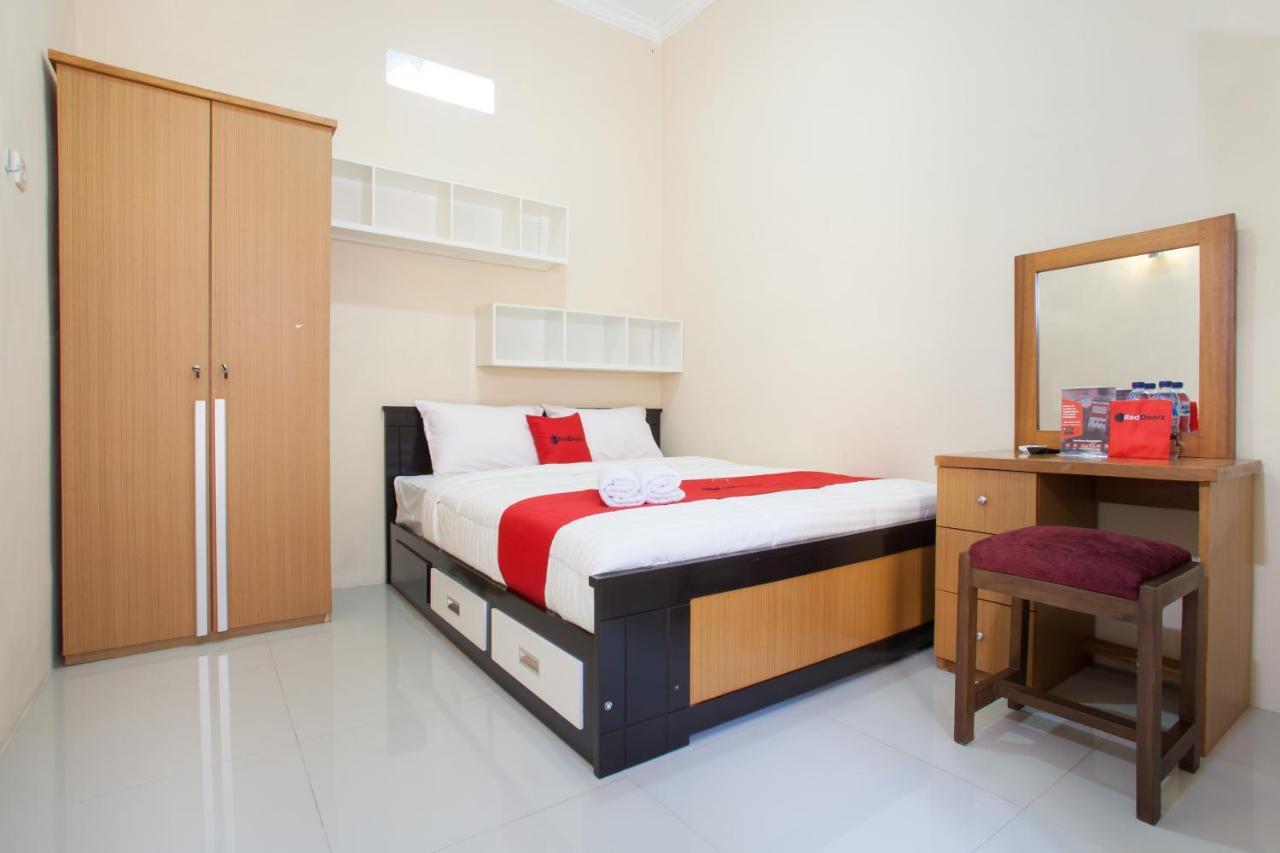 Hotel RedDoorz Syariah near UNTAG Banyuwangi Banyuwangi  Zewnętrze zdjęcie